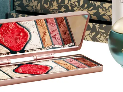 Luxury cosmetics set 31 3D model