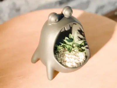 funny wild vase-frog vase 3D print model