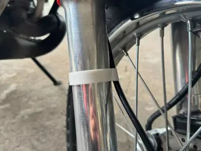 Cable holder fork Yamaha dtr 125 3D print model