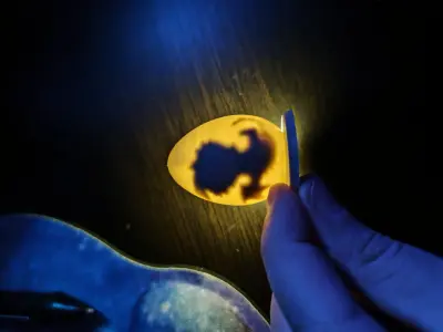 Easter Dragon Egg Amber Light Effect 3D print model