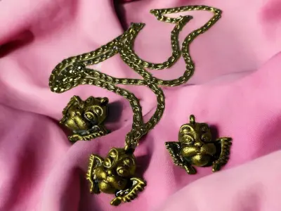  Portals mask pendant 3D print model