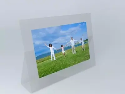 PortaRetratos acrylic frame with family Free 3D model