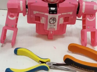 Robot Humanoid Motorized - By TB - First part 3D print model