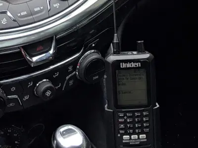 Car-Mount-Uniden-BCD436HP-RAM-OBGrip gear shifter in car 3D print model