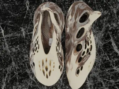 ADIDAS YEEZY FOAM RUNNER MX 350 3D SHOES Low-poly 3D model