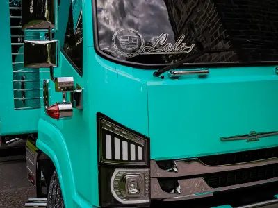 Isuzu FRR Forward box truck 3D model