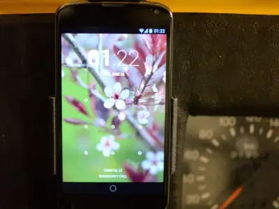 Dashboard holder for LG Nexus 4 Free 3D print model