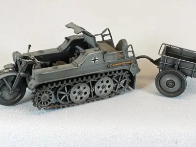 Kettenkrad with trailer and soliders 3D print model