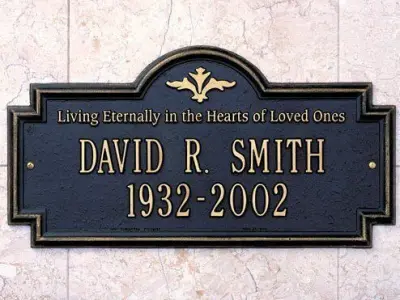 Coro Arlington Living Eternally Memorial Plaque Free 3D model