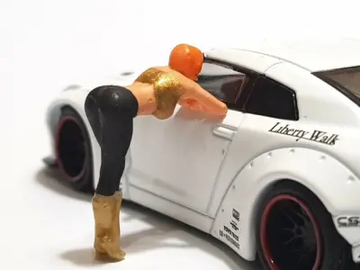 Figure Reni Sexy Girl 1-64 Scale 3D print model