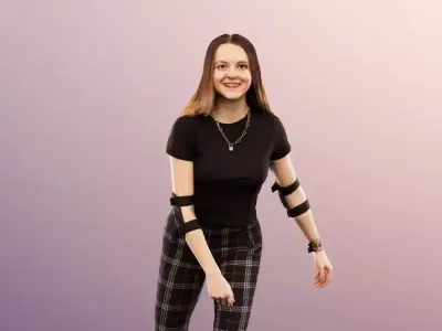 Malina 12091 - Inlineskating Girl Low-poly 3D model