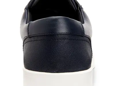  Diamond Sneakers 3D model