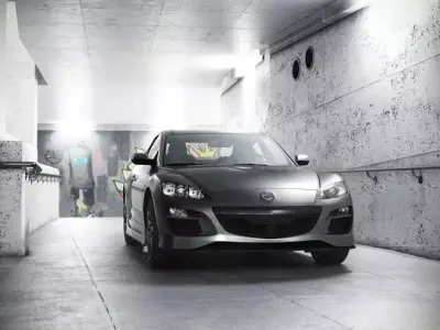 Photorealistic Garage Scene 3D model