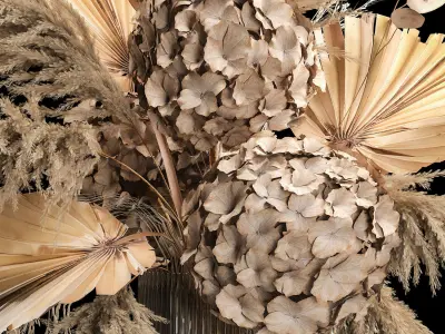 Bouquet Of Dried Flowers In Vase 264 3D model