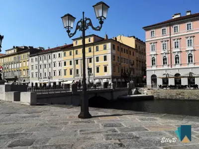 Old School Street Lamp 3D model