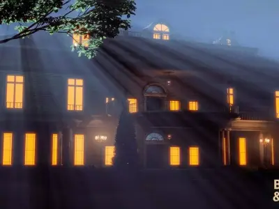 Grand Palace Majestic Mansion and Luxurious Interior Environment Low-poly 3D model