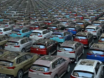 Generic SUV v23 Low-poly 3D model