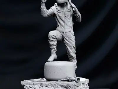 Michael Shumacher 1-8 Statue 3D print model