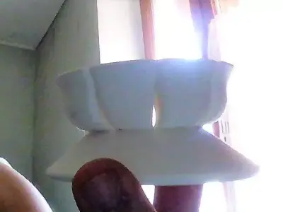 bougeoir person holding cup Free 3D print model