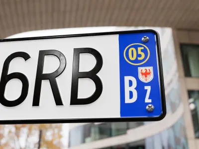 Italian Number Plate Low-poly 3D model