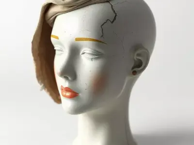Vintage Cracked Mannequin Display Head Low-poly 3D model
