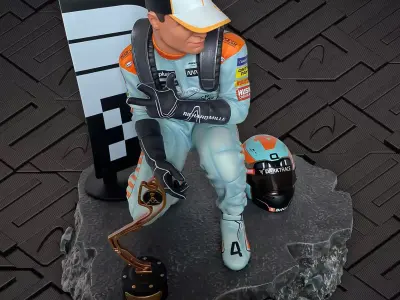Lando Norris 1-4 Scale Statue 3D print model