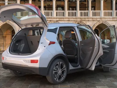 Electric Family Vehicle Chevrolet Rigged 3D model