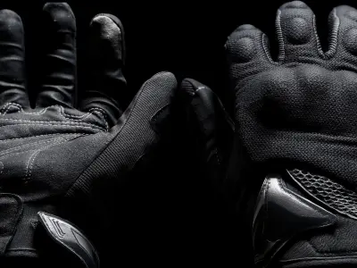 Motor Gloves 010  Low-poly 3D model