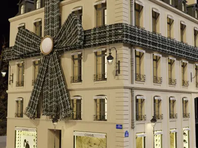 chanel butik  paris Free low-poly 3D model