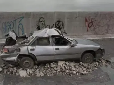 destroyed car 076 am165 3D model