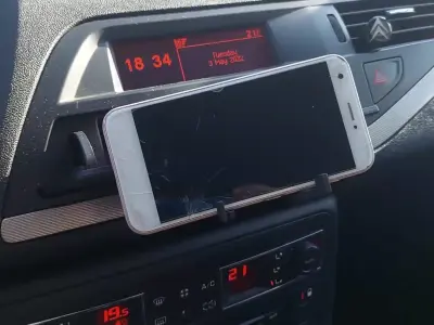 Foldable Phone Cradle for One-handed use 3D print model