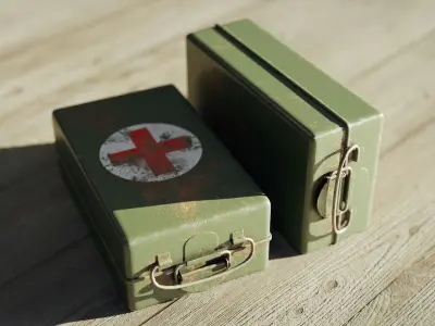 Old med kit Low-poly 3D model