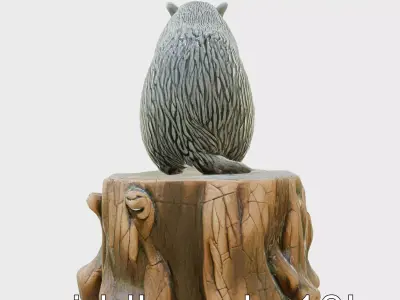 Woodland Nutria Sculpture on Textured Stump Low-poly 3D model