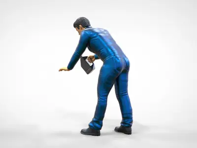 N5 Mechanic bend over Pouring Oil 3D print model