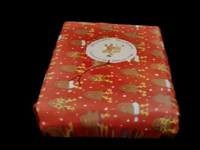 Realistic Christmas Present Low-poly 3D model