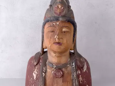 Antique Quan-Yin Wooden Bust 3D model