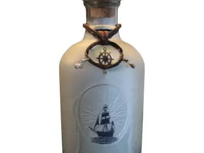 Vintage Nautical Bottle Low-poly 3D model