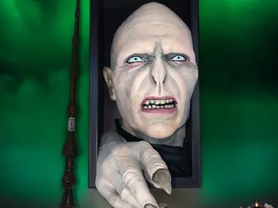 Voldemort with removable wand - Book Nook 3D print model