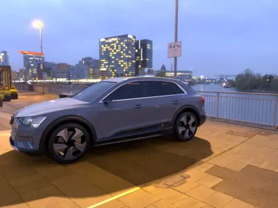 Audi E-Tron 3D model