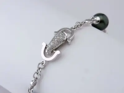 Classic Headset with Pearls 3D print model