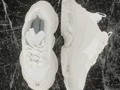 BALENCIAGA TRIPLE S 3D SHOES Low-poly 3D model