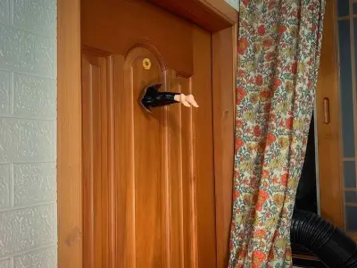  Stuck in the wall -no support 3d printing stl file 3D print model