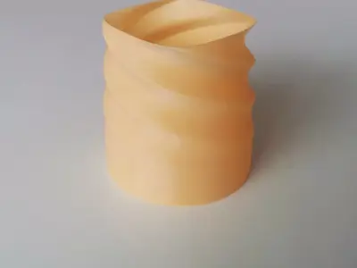  Simple Twisted Vase 5 Free 3D print model