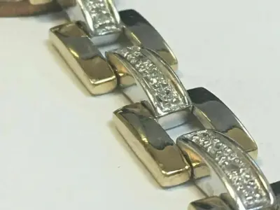 Stylish bracelet in silver with a cross 265 diamond bracelet 3D print model