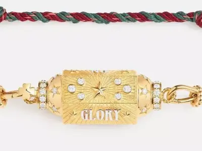 No Risk No Glory gold locket necklace with diamonds 3D print model