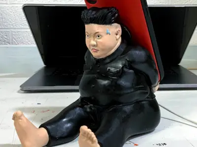 Kim Phone Stand 3D print model