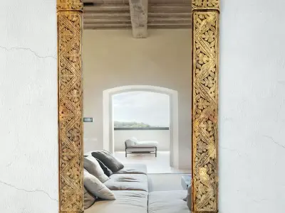 Old Carved Wood Moulding Mirror 3D model