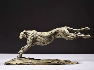 Running Cheetah Sculpture Dynamic Animal 3D Model Low-poly 3D model