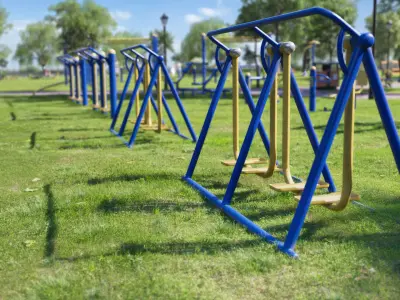 Outdoor Fitness Equipment Low-poly 3D model