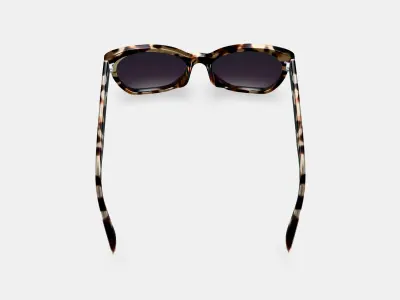Rhea Low Bridge Fit Sunglasses in Truffle Tortoise 3D model